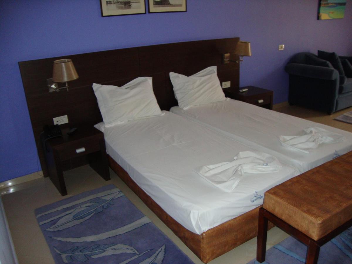 Captain Stavros Hotel 奈德里 外观 照片