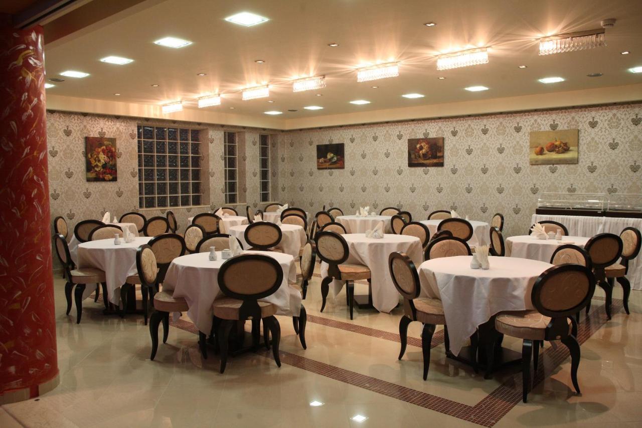 Captain Stavros Hotel 奈德里 外观 照片